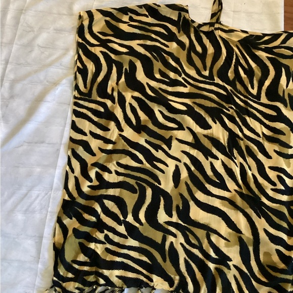 Zebra Print Caftan Top - Picture 4 of 4